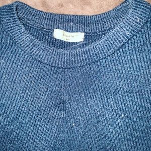 Elodie blue sweatshirt